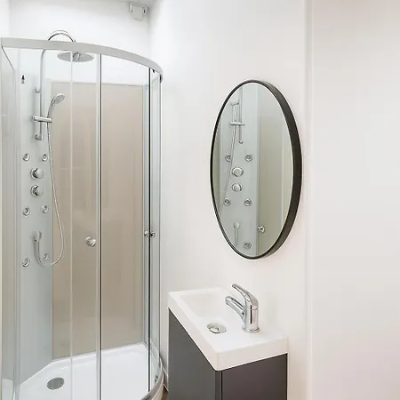 4 L'appart Et Salle De Bain Privee Avec Espace Commun Linge Et Menage Inclus Gare Centre Apartmanhotel 3*