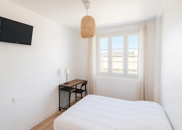 Aparthotel 4 L'appart Et Salle De Bain Privee Avec Espace Commun Linge Et Menage Inclus Gare Centre 3*