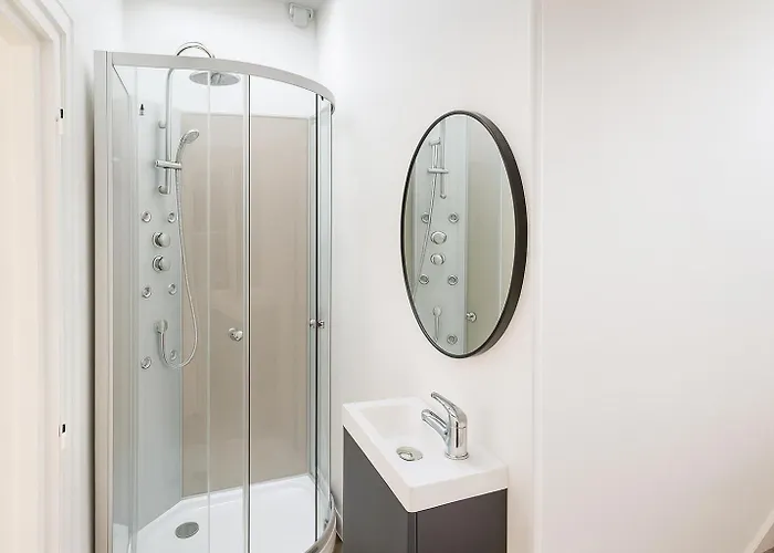 4 L'appart Et Salle De Bain Privee Avec Espace Commun Linge Et Menage Inclus Gare Centre Aparthotel 3*